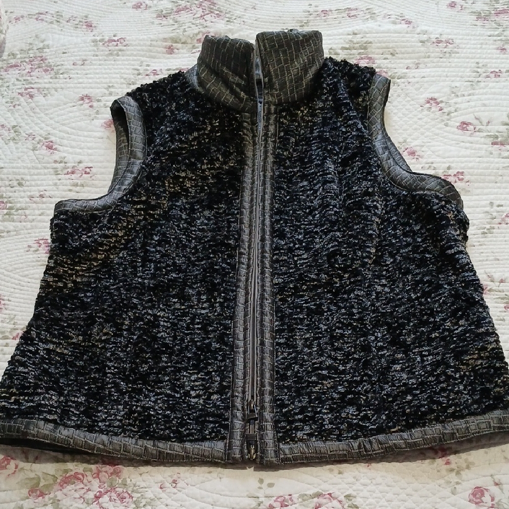 Women's Black and Gray Vest